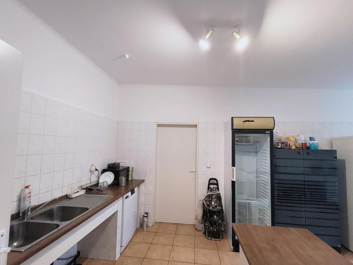 Cozy Room With Garden In Bratislava Esterno foto