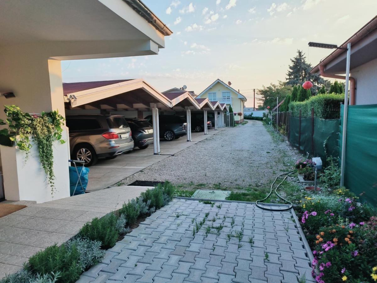 Cozy Room With Garden In Bratislava Esterno foto