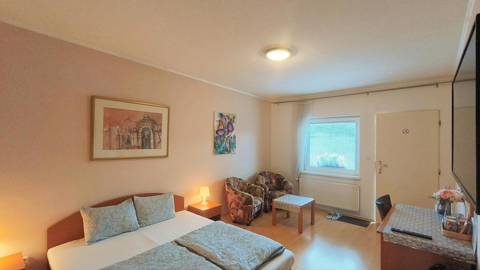 Cozy Room With Garden In Bratislava Esterno foto
